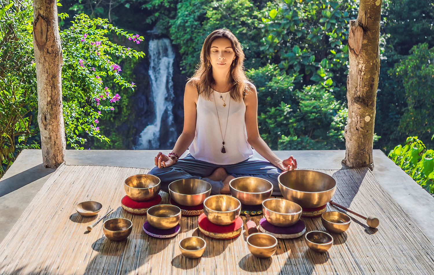 The Connection Between Water and Mindfulness: Exploring Sensory Awareness During Bathing